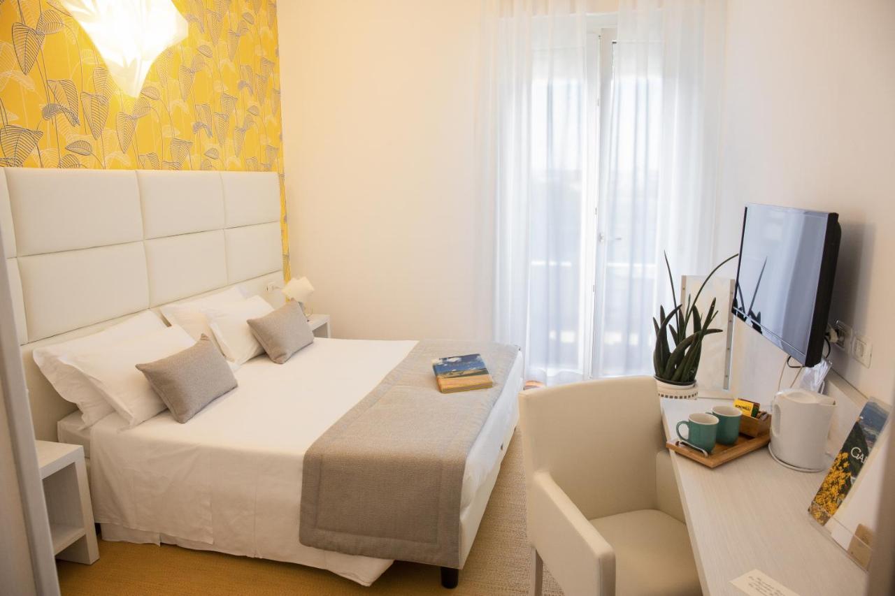 Hotel Alexander Gabicce Mare Exteriér fotografie