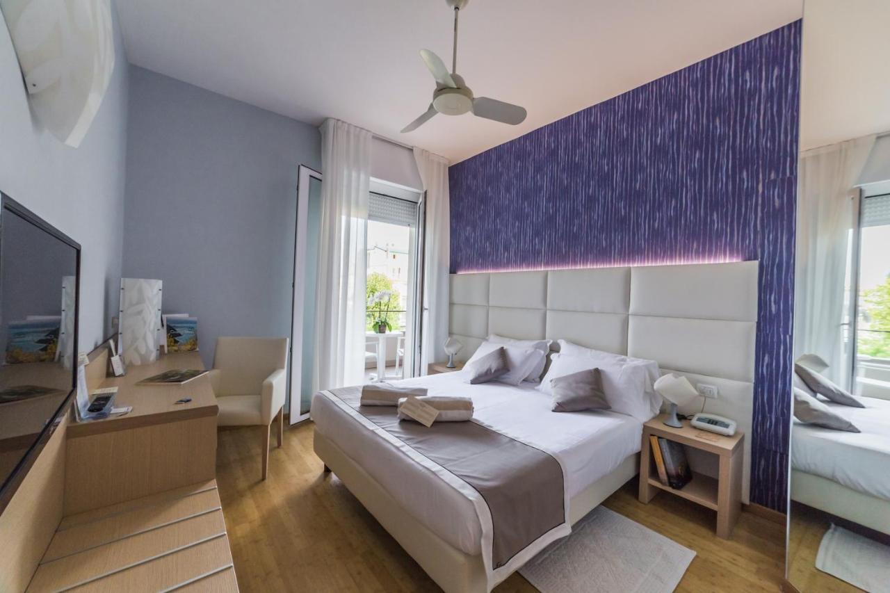 Hotel Alexander Gabicce Mare Exteriér fotografie