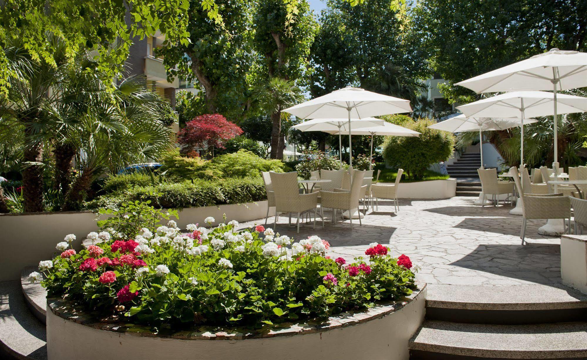 Hotel Alexander Gabicce Mare Exteriér fotografie