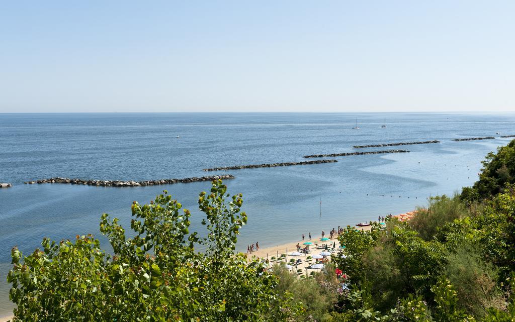 Hotel Alexander Gabicce Mare Exteriér fotografie