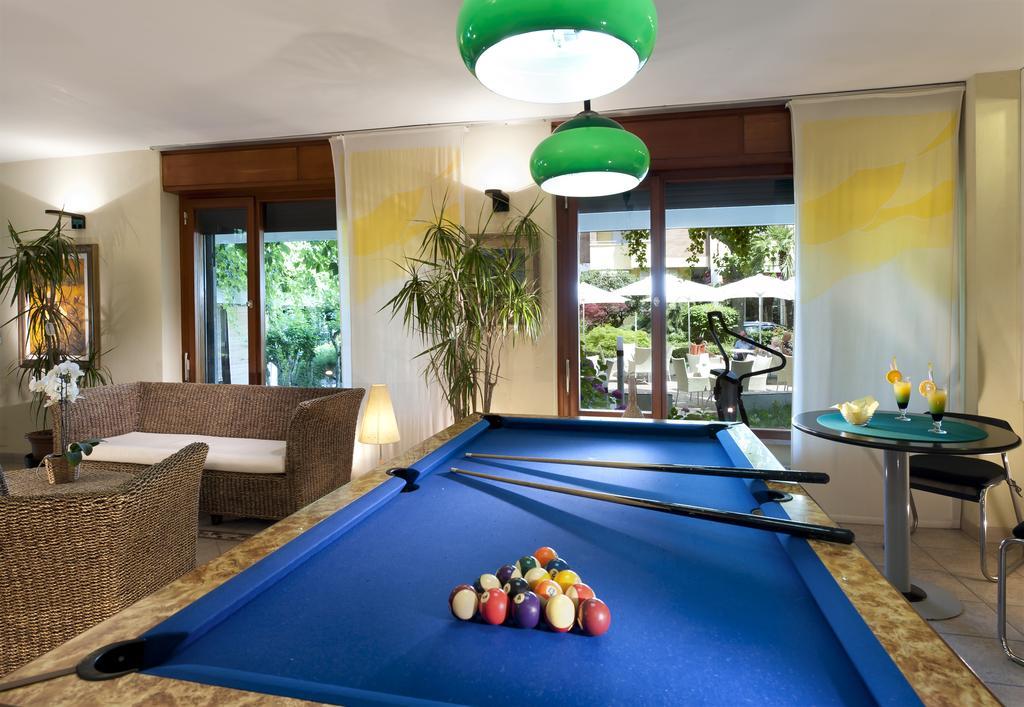 Hotel Alexander Gabicce Mare Exteriér fotografie